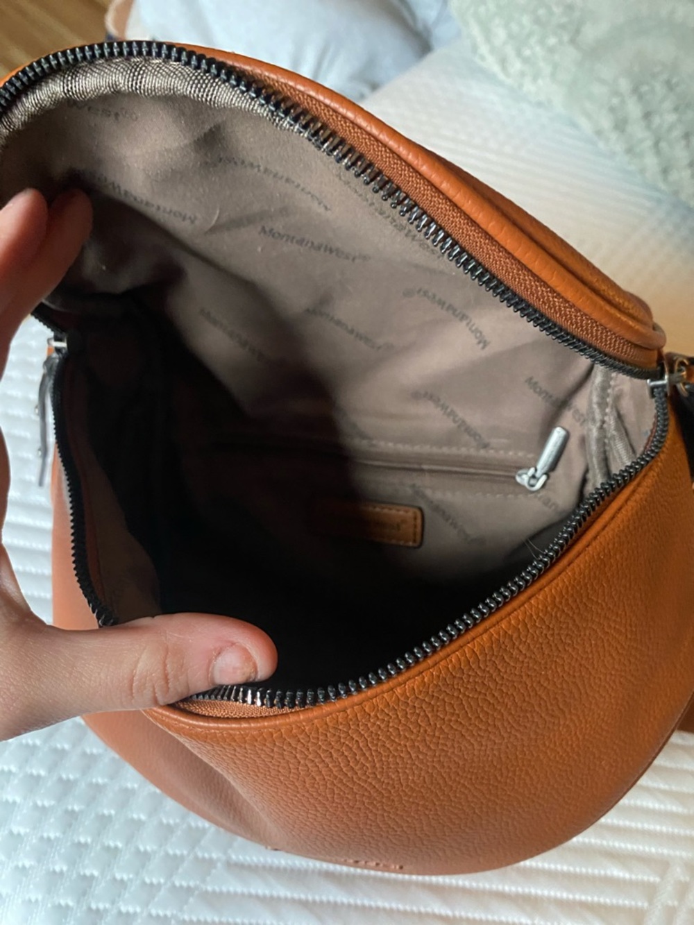 Purse - Picture 4 of 5